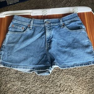 Levi’s low rise denim shorts